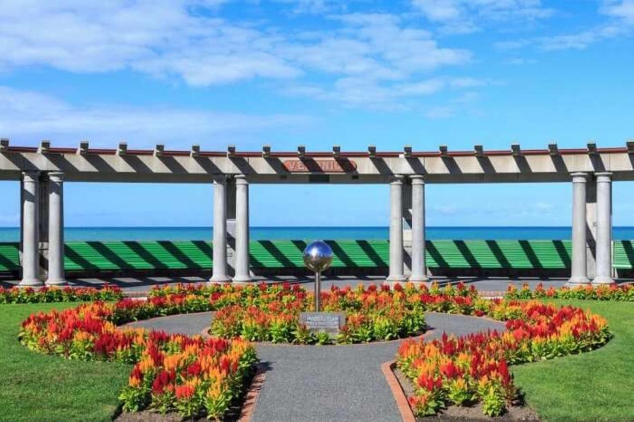 Hotel Sea Breeze Napier Exterior foto